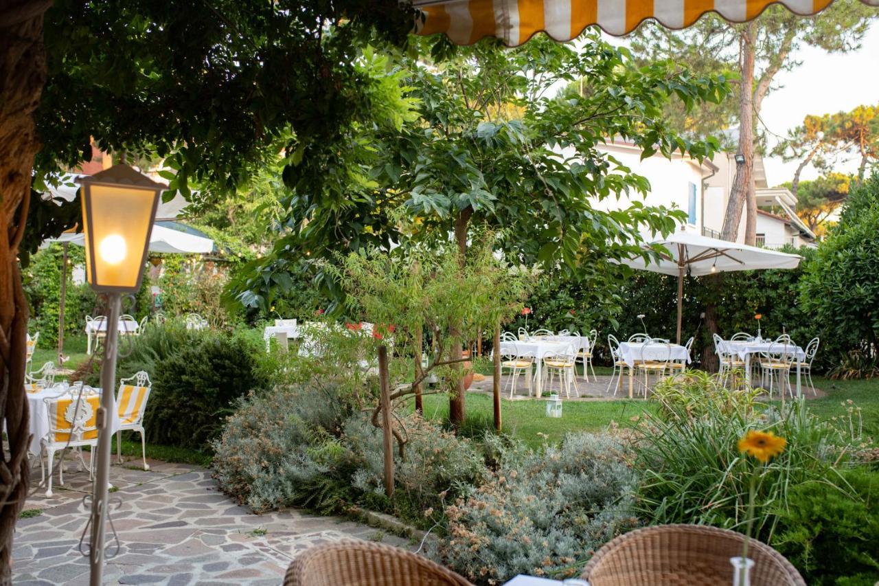 Villa Arizona Milano Marittima Eksteriør bilde