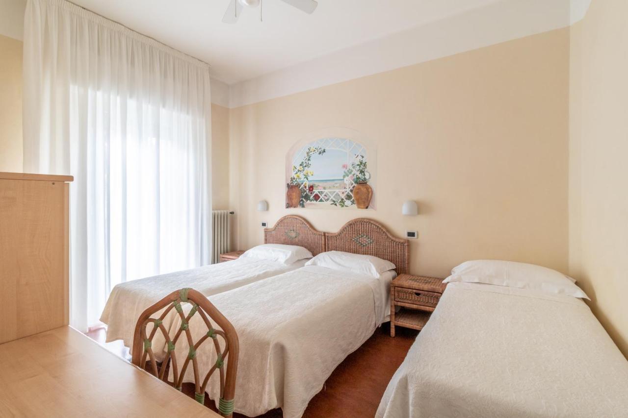 Villa Arizona Milano Marittima Eksteriør bilde
