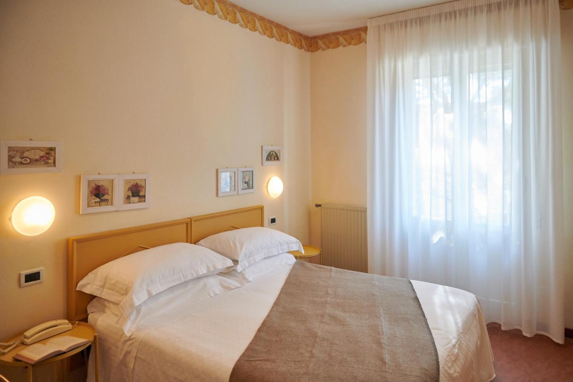 Villa Arizona Milano Marittima Eksteriør bilde
